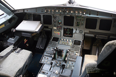 エアバスA320コクピット.jpg