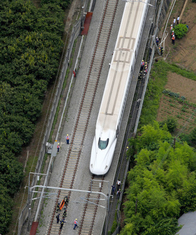 東海道新幹線_のぞみ225.jpg